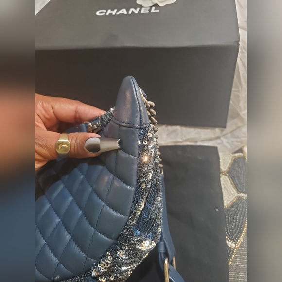 **SOLD** Chanel Coco Cuba Waist Bag Sequins and Quilted Lambskin Blue - Picture 11 of 12